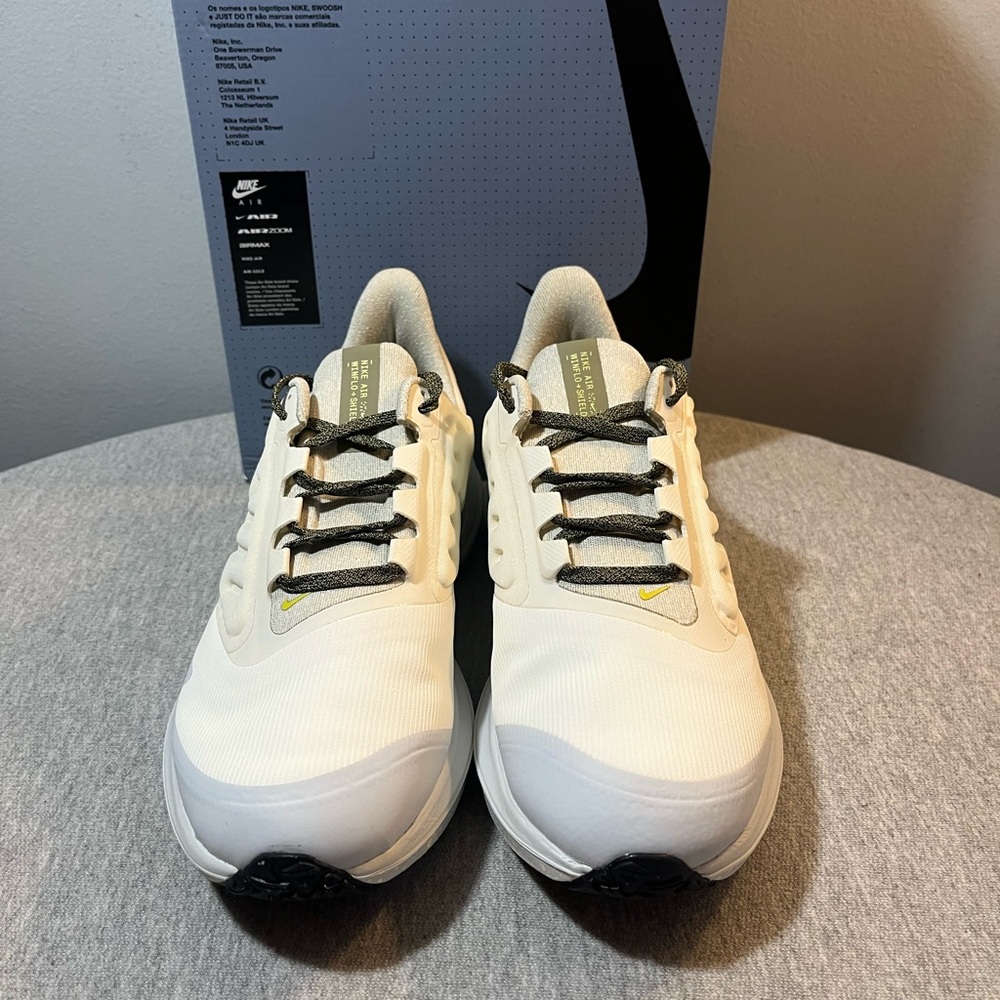 Nike Air Winflo Shield Volt Storm-Tread Running Women's Shoe Size 9 DM1104-100 - Picture 3 of 11